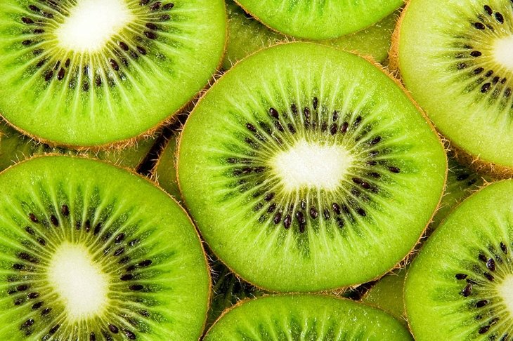 beautiful kiwi fruit slices background